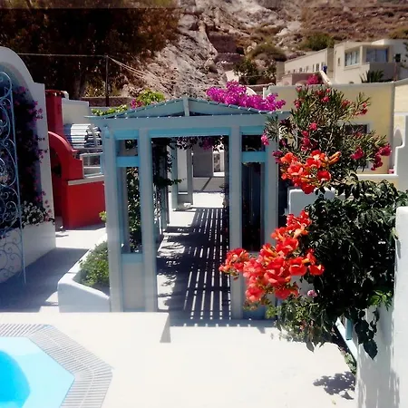 Anneta Kamari (Santorini)