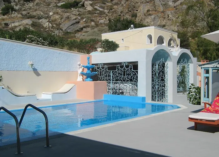 Apartahotel Anneta Kamári