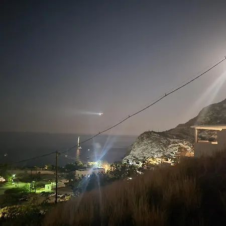 Ξενοδοχείο με διαμερίσματα Anneta 4*